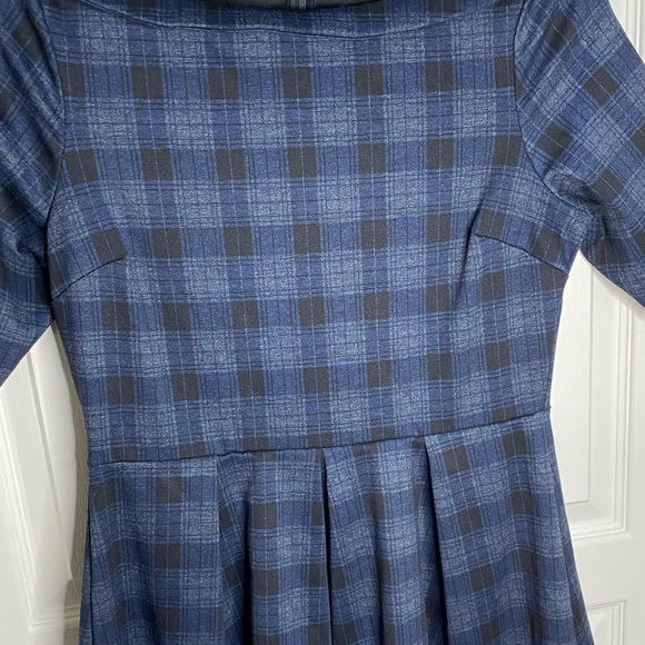 Vanity Room boatneck dress size medium! Excellent condition! - Picture 3 of 9